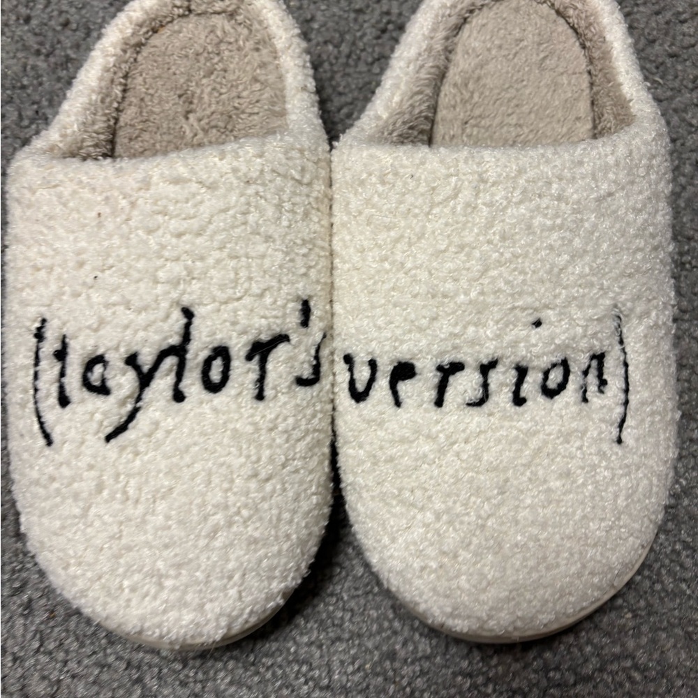 Cozy White Slippers with Black Text